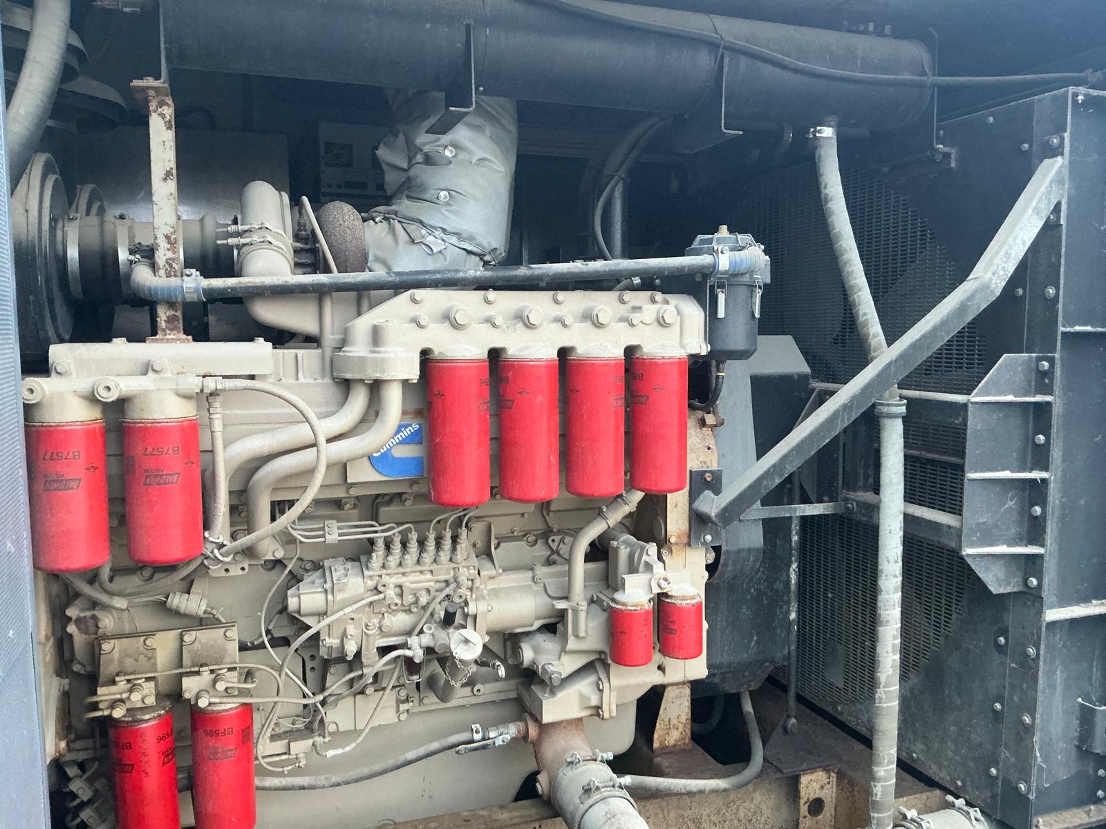 CUMMINS QST30G3 GEN SET - 2